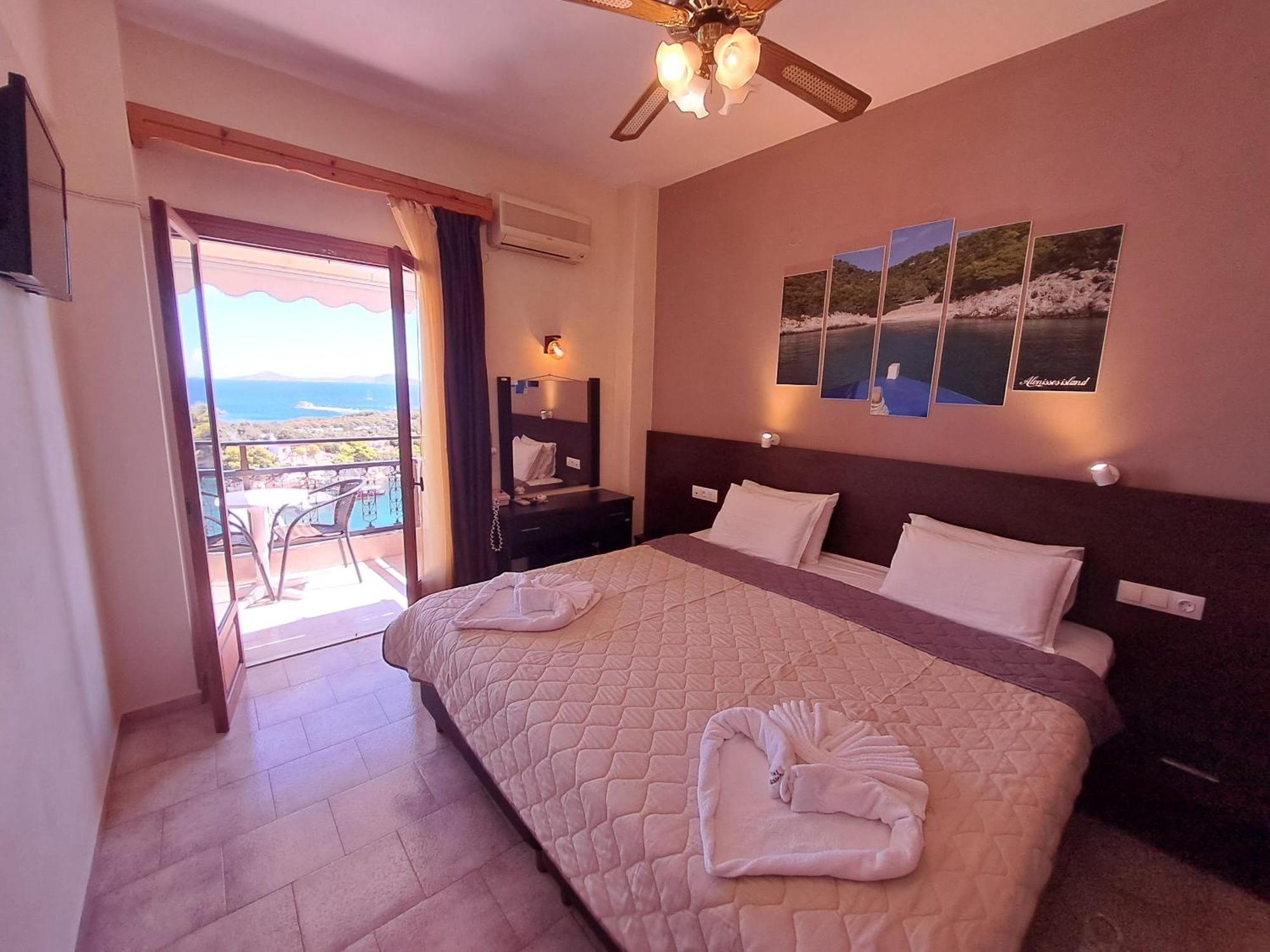 Gorgona Hotel Patitírion Buitenkant foto